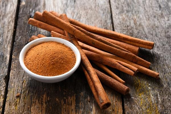 दालचीनी के फायदे: सेहत के लिए क्यों है फायदेमंद?